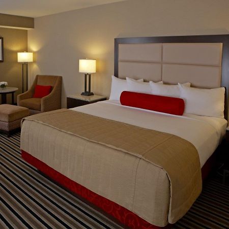 The Madison Concourse Hotel Habitación foto